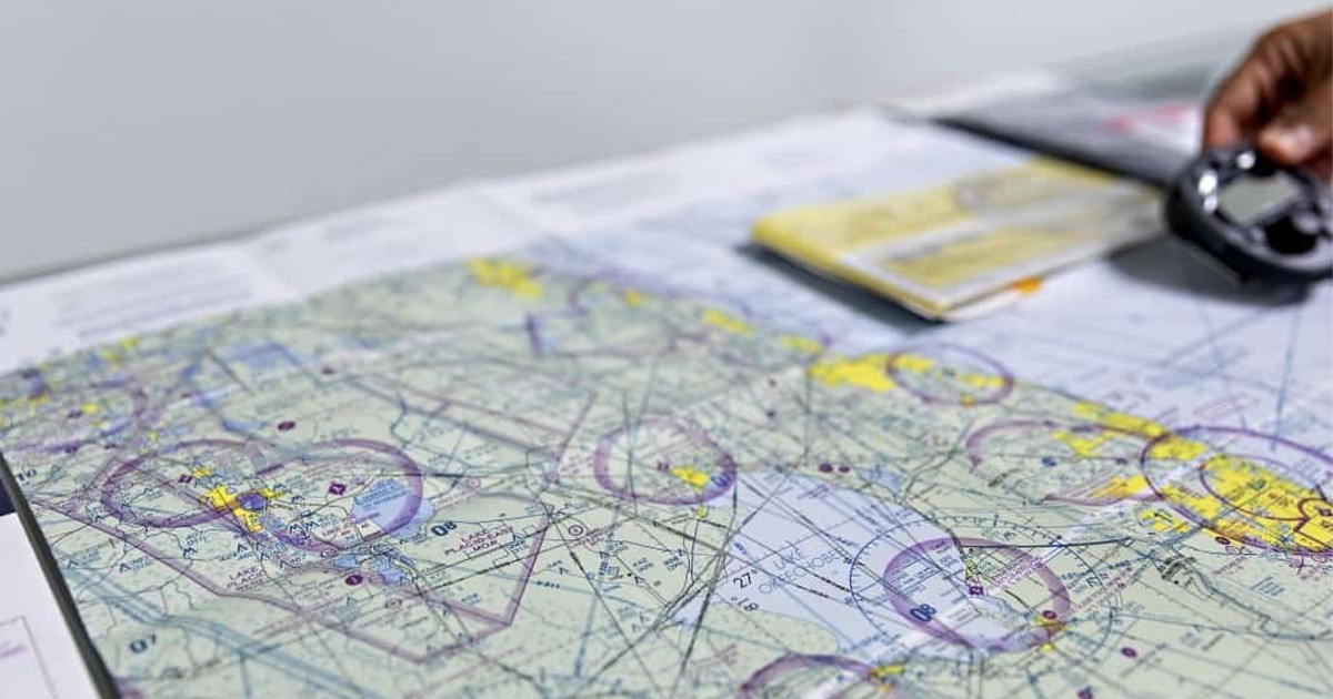 How Do Pilots Make A Flight Plan